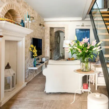 Vila Varda - Latica *