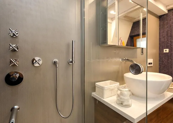 Varda - Latica Vila *