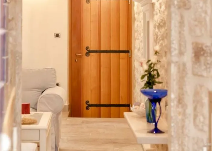 Varda - Latica Vila *