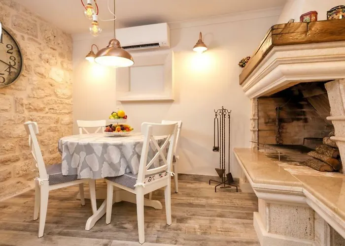 Vila Varda - Latica *