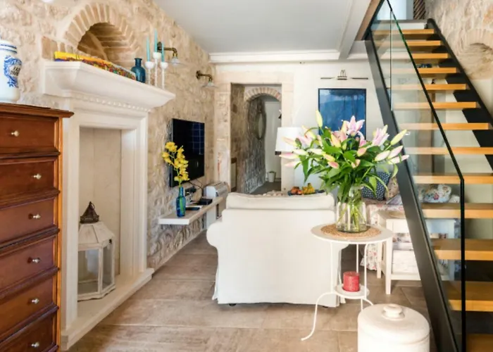 Vila Varda - Latica *